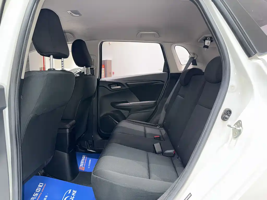 Honda Fit 2018 — фото 19