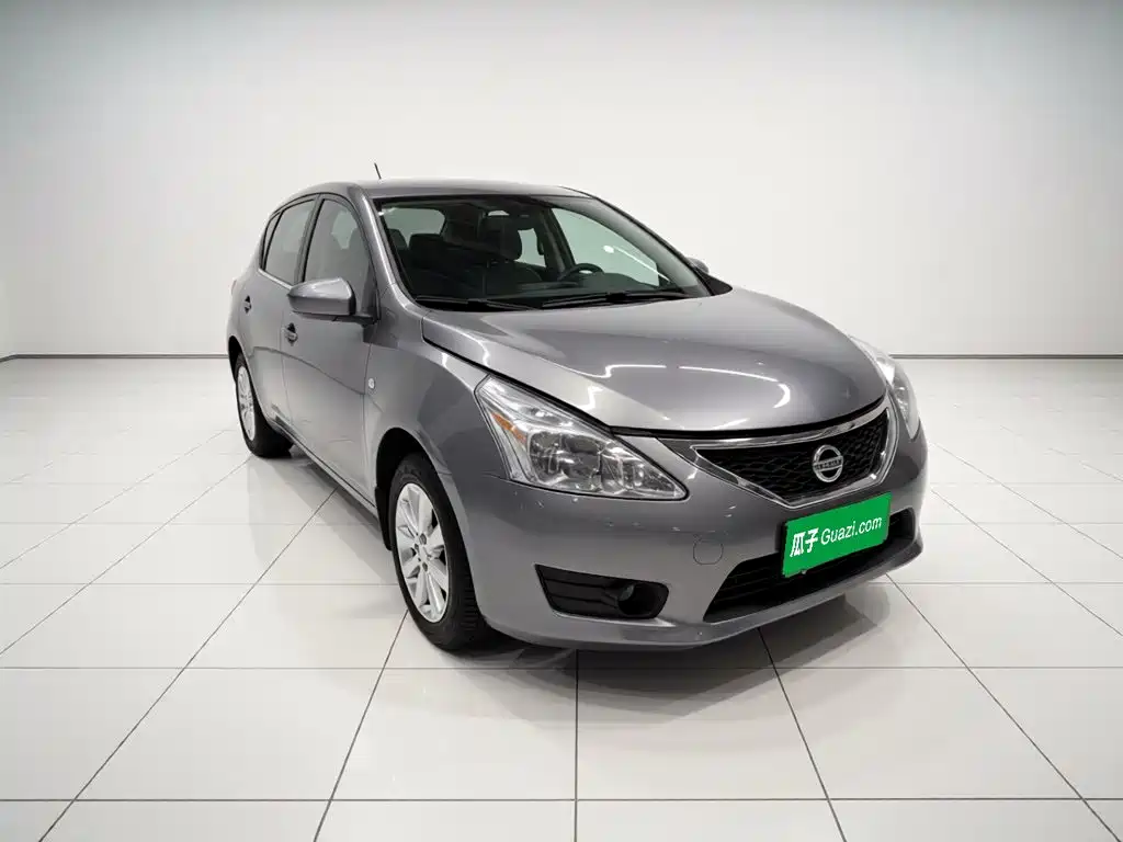 Nissan Tiida 2014