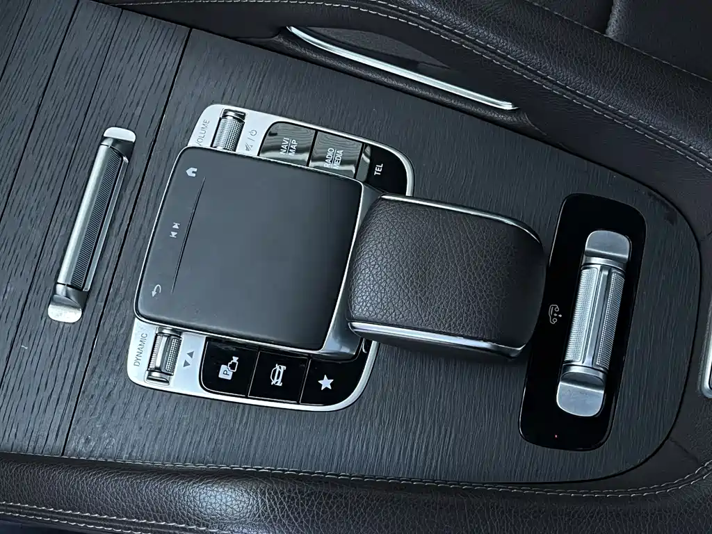 Mercedes-Benz GLE 2020 — фото 18
