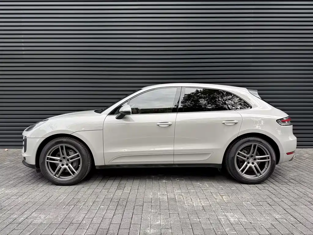 Porsche Macan 2022 — фото 2
