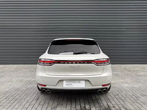 Porsche Macan 2021