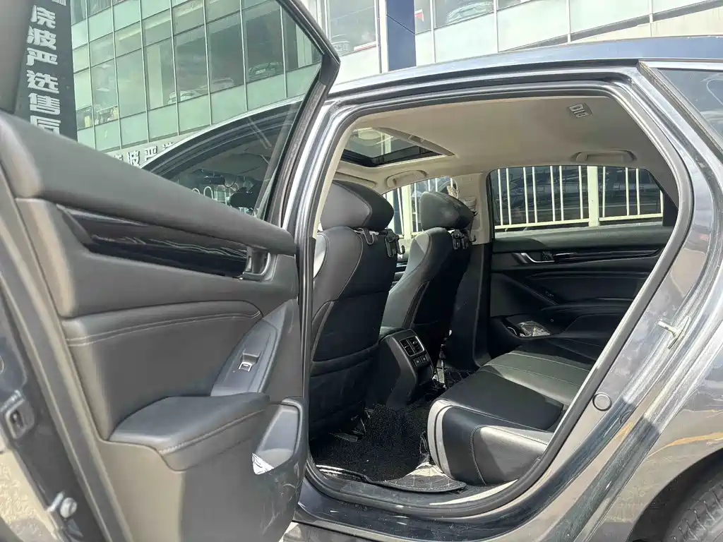 Honda Accord 2023 — фото 15