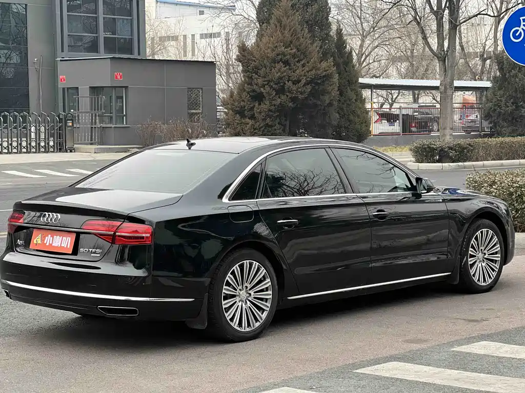 Audi A8 2015 — фото 22