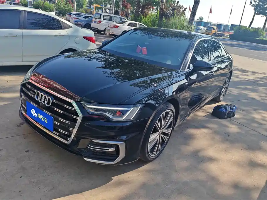 Audi A6L 2022 — фото 1
