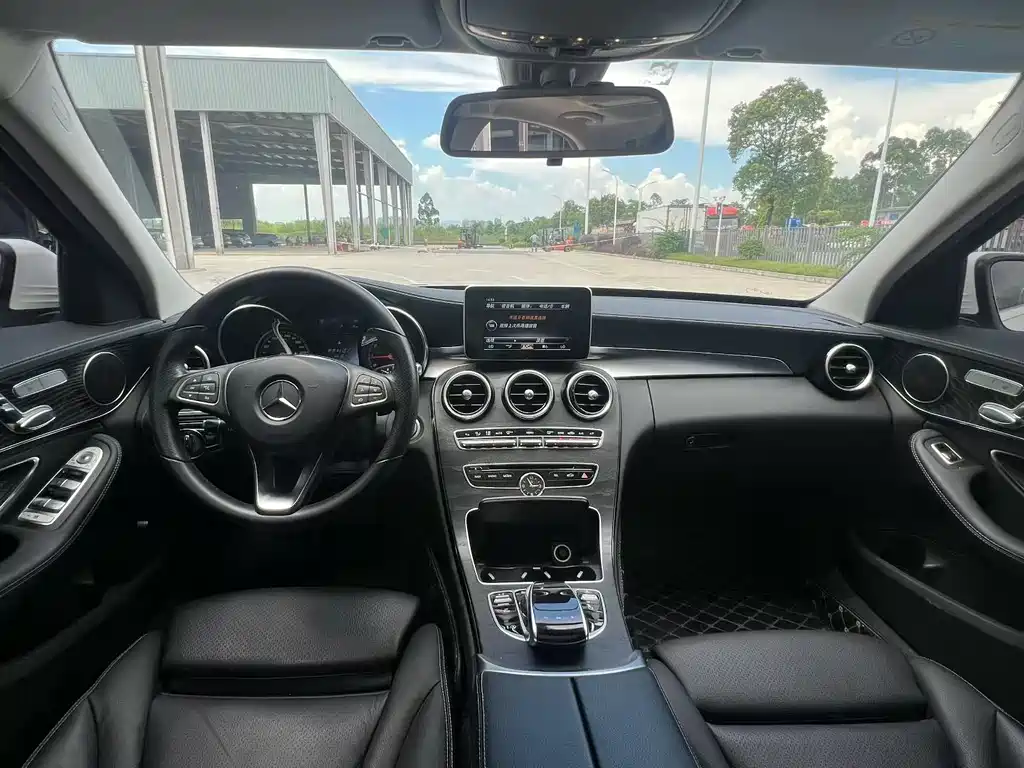 Mercedes-Benz C-Class 2017 — фото 8