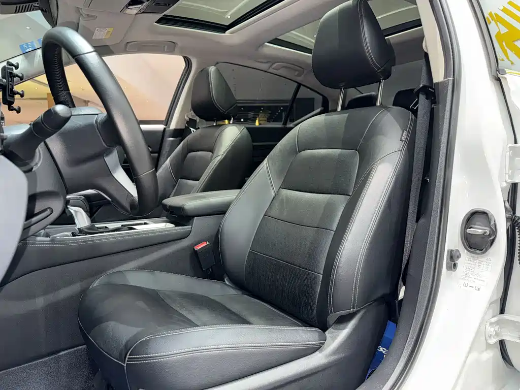 Nissan Teana 2023 — фото 17