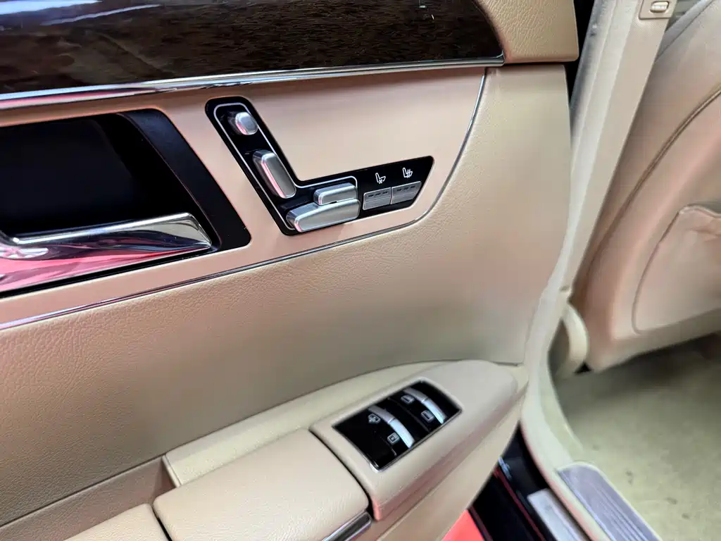 Mercedes-Benz S-Class 2011 — фото 33