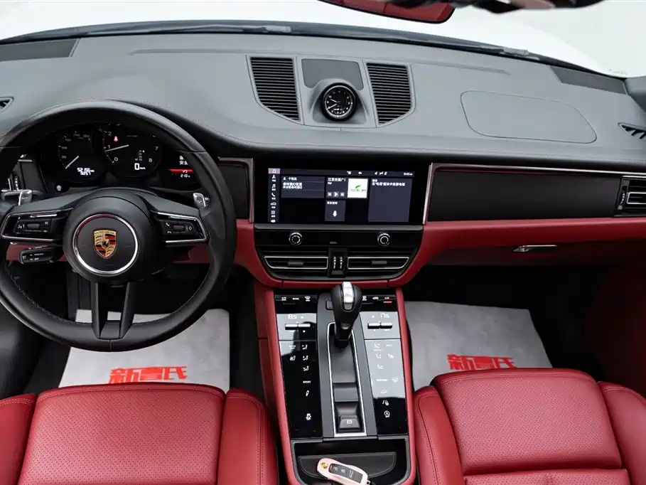 Porsche Macan 2023 — фото 11
