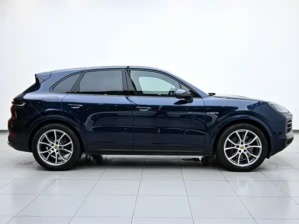 Porsche Cayenne New Energy 2024