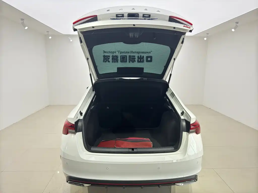 Skoda Octavia 2022 — фото 15