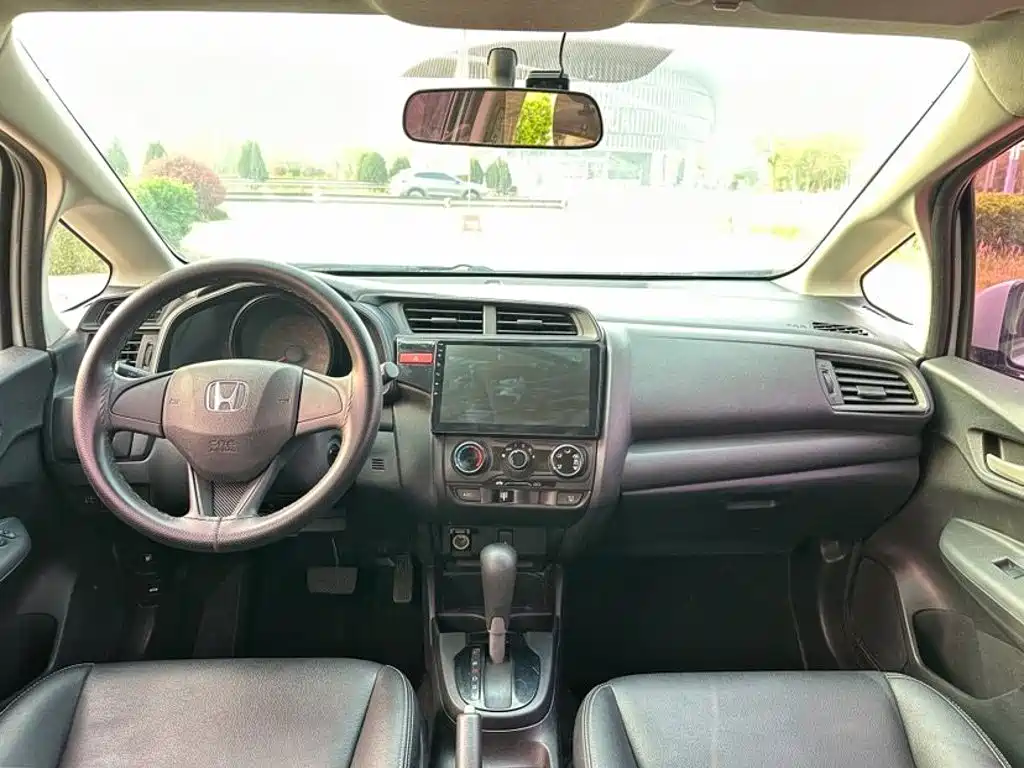 Honda Fit 2017 — фото 9