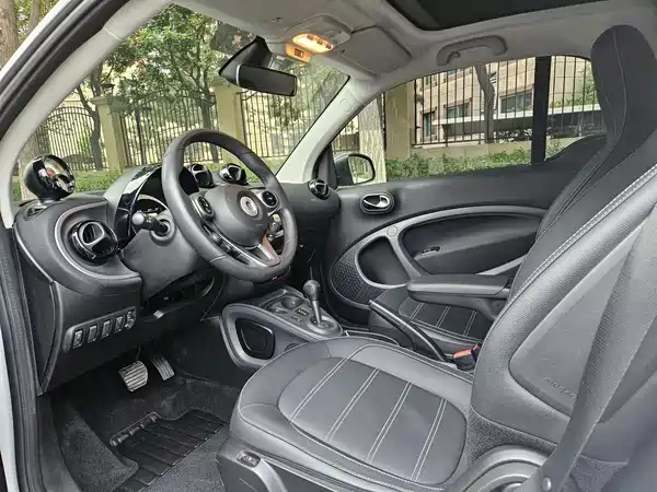 smart fortwo 2018