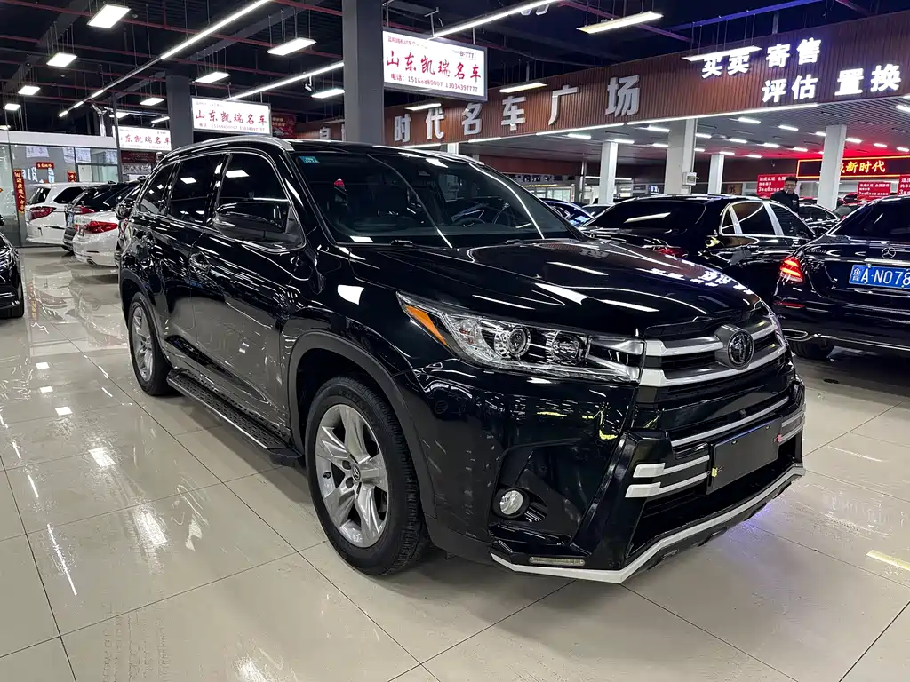 Toyota Highlander 2021 — фото 2