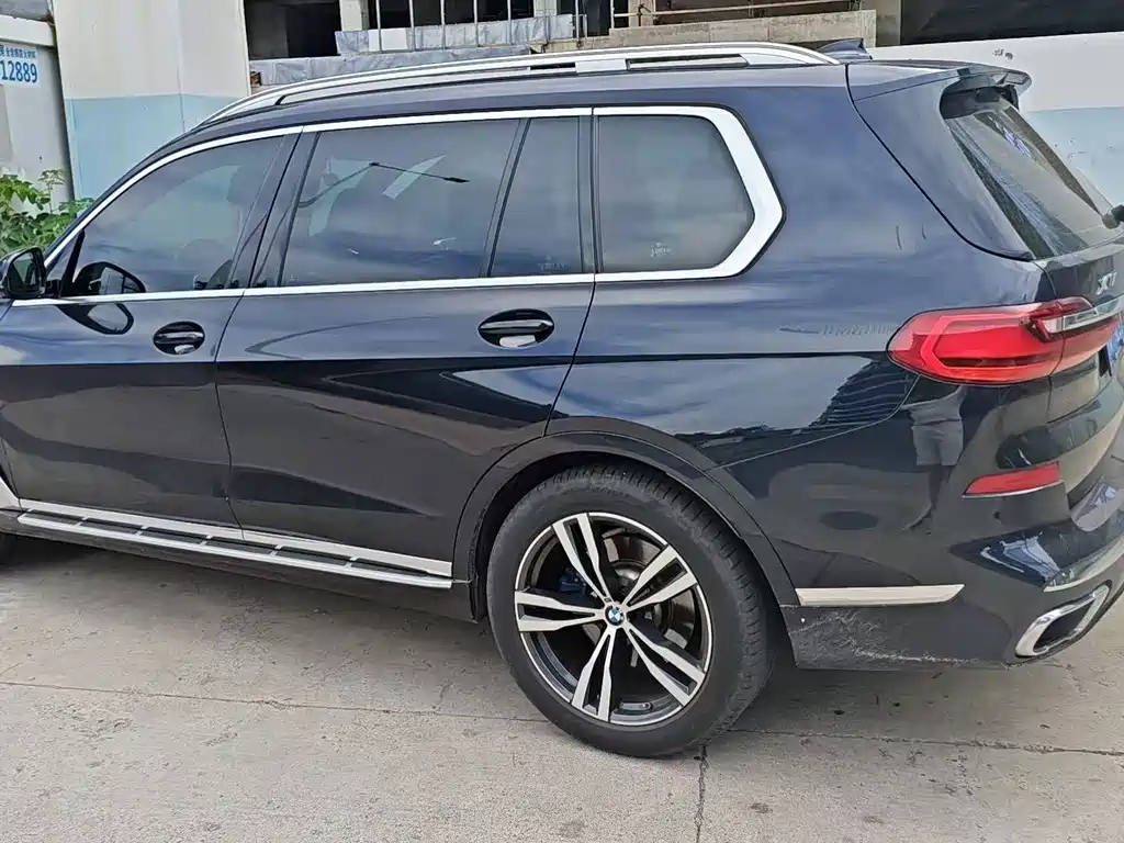 BMW X7 2022 — фото 2