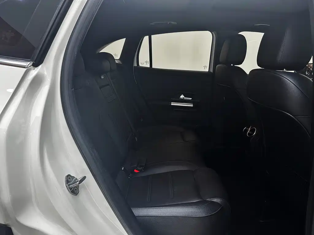 Mercedes-Benz GLA 2022 — фото 15