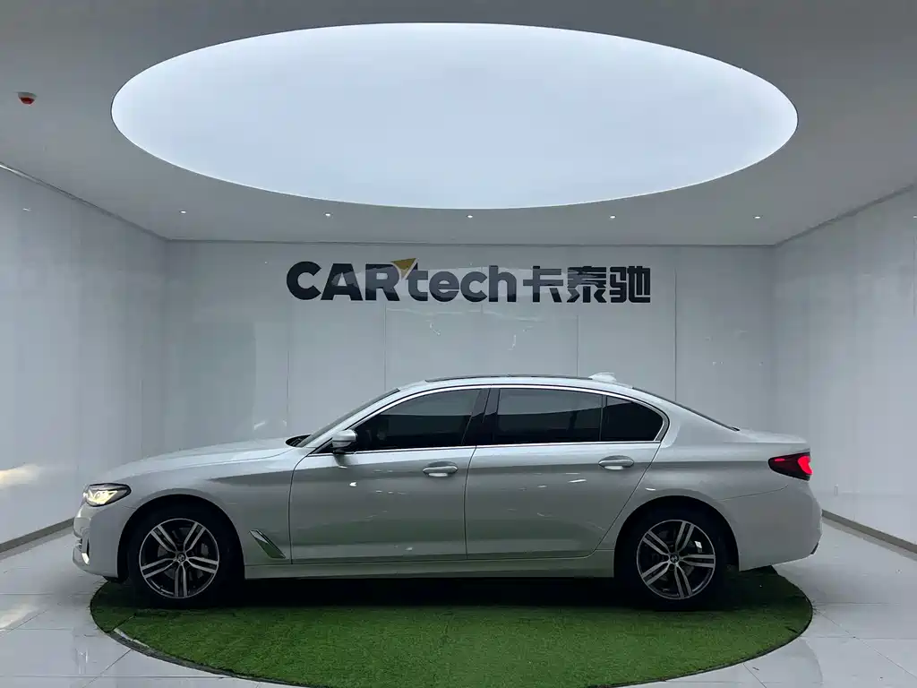 BMW 5 Series 2022