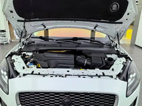 Jaguar E-PACE 2018