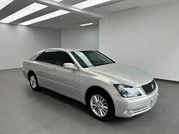 Toyota Crown 2006