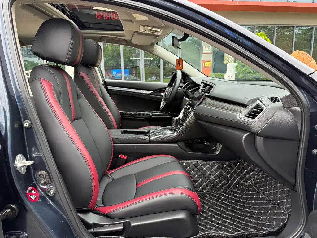 Honda Civic 2019 — фото 15