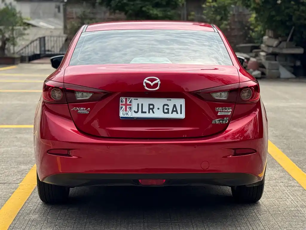 Mazda 3 Axela 2016 — фото 4