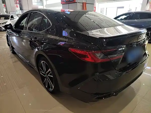 Toyota Camry 2025