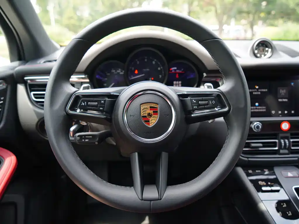 Porsche Macan 2026 — фото 11
