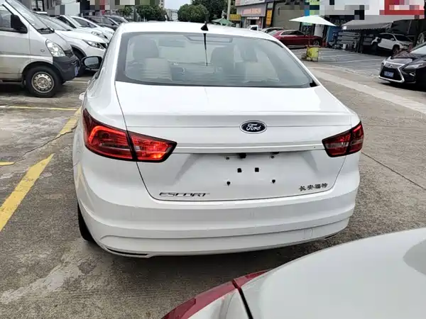 Ford Escort 2017
