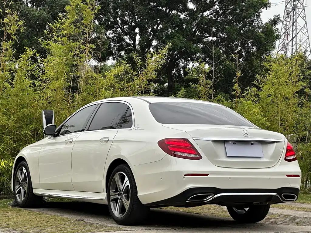 Mercedes-Benz E-Class 2018 — фото 4
