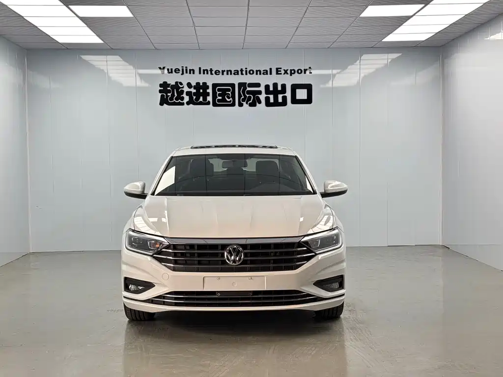 Volkswagen Sagitar 2022