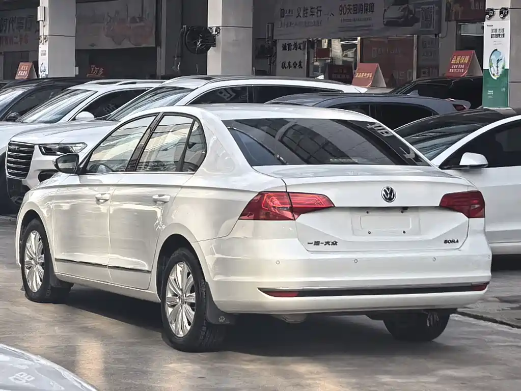 Volkswagen Bora 2016
