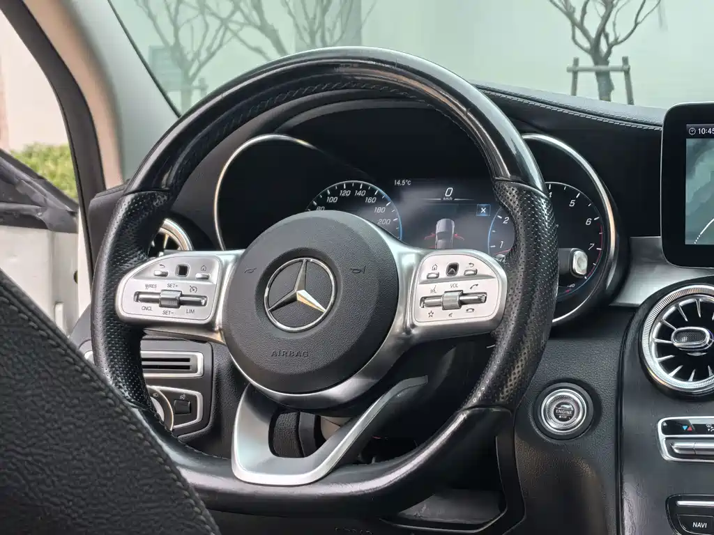Mercedes-Benz C-Class 2020 — фото 12