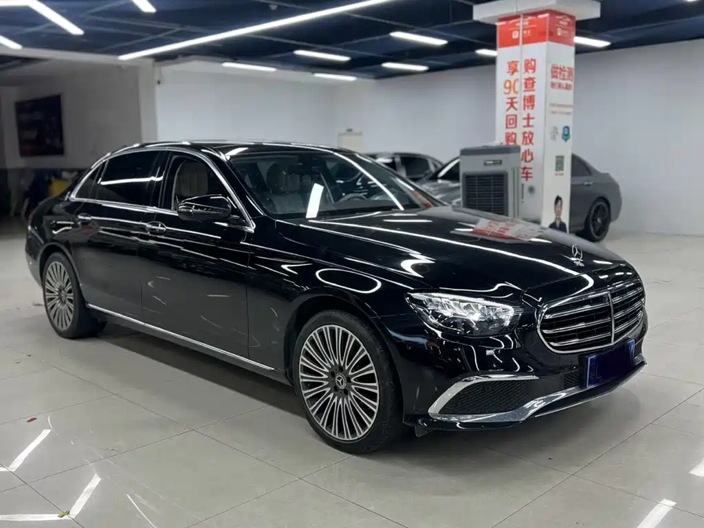 Mercedes-Benz E-Class 2022
