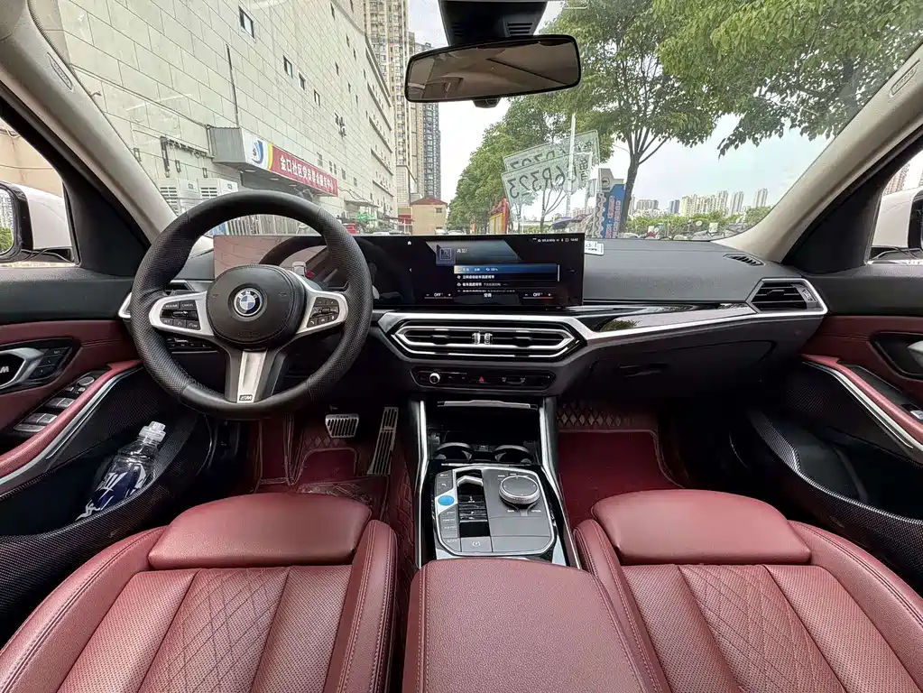 BMW i3 2023