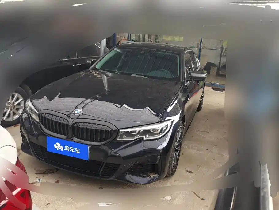 BMW 3 Series 2021