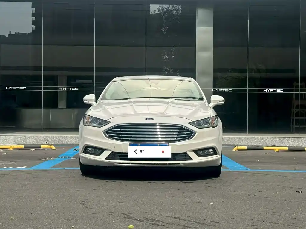 Ford Mondeo 2017 — фото 1