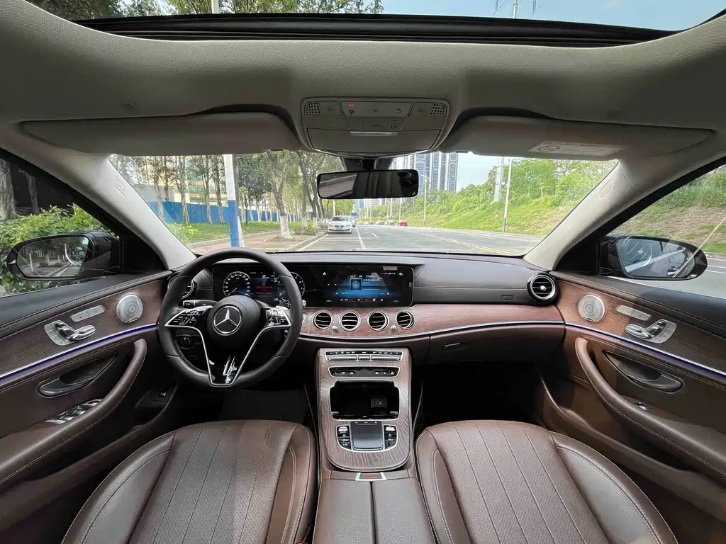 Mercedes-Benz E-Class 2023