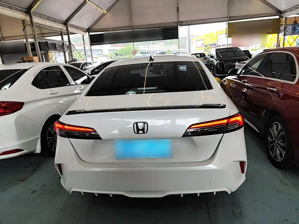 Honda Inspire 2023 — фото 6