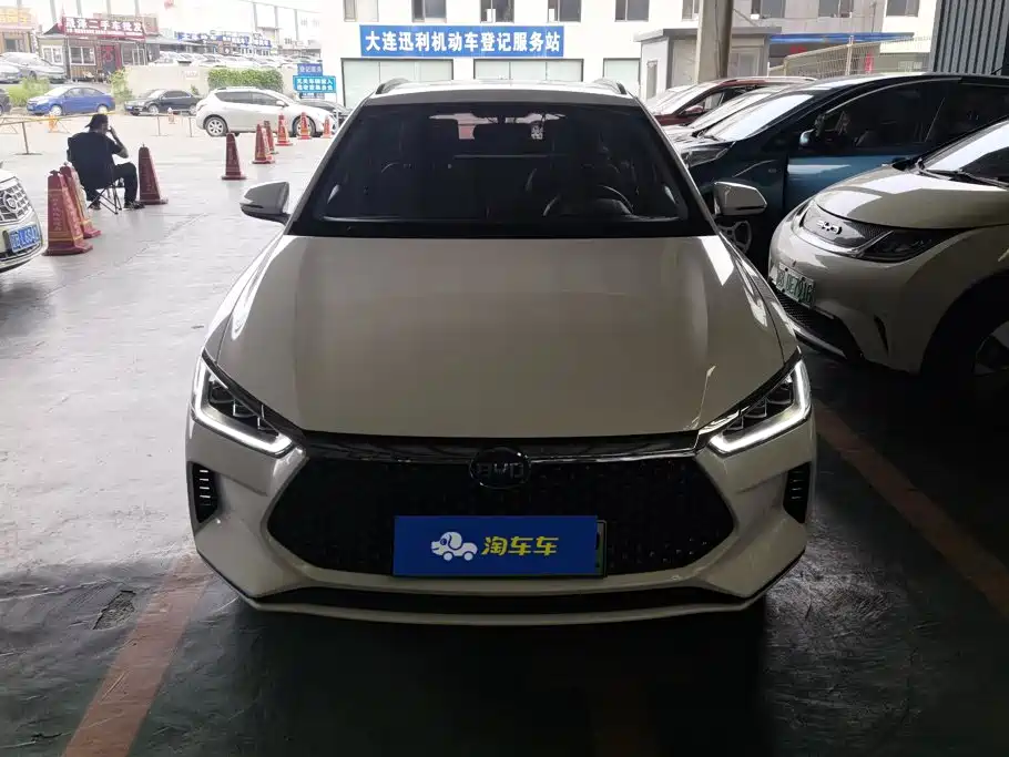 BYD e2 2021