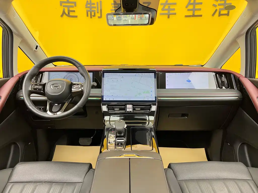 GAC Motor Trumpchi E9 2025 — фото 11