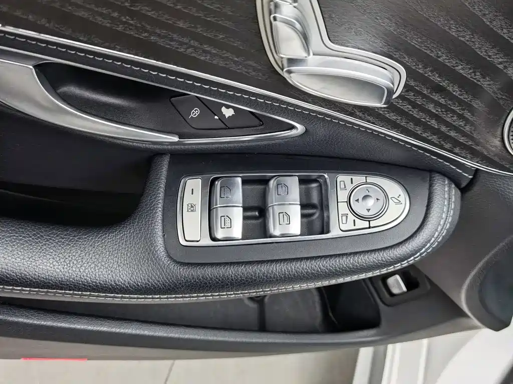 Mercedes-Benz C-Class 2015 — фото 9