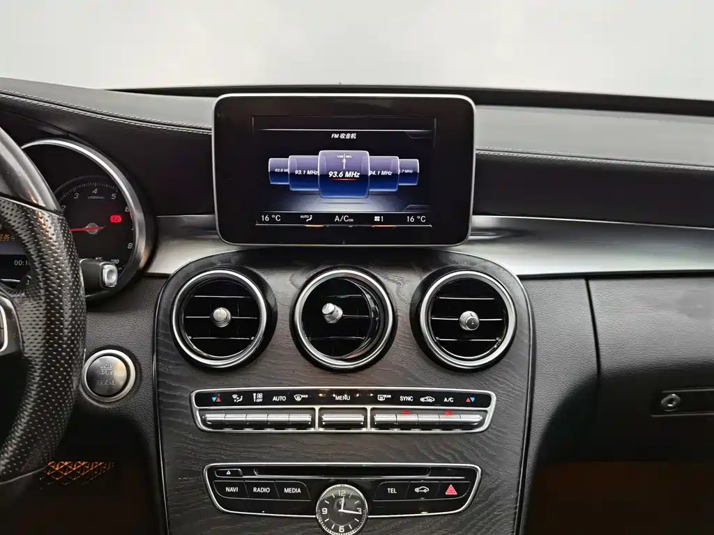 Mercedes-Benz C-Class 2015 — фото 12