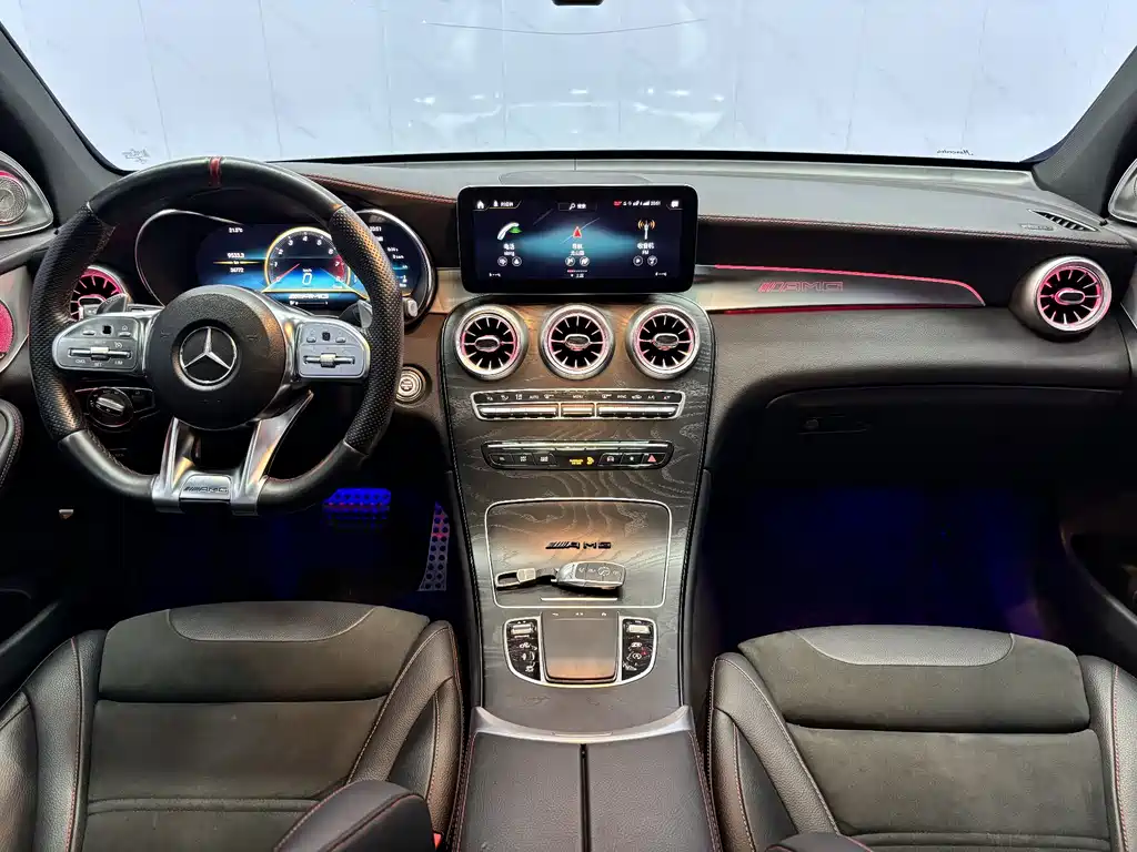 Mercedes-Benz GLC AMG 2022 — фото 16