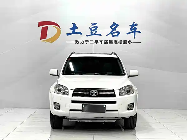 Toyota RAV4 2011