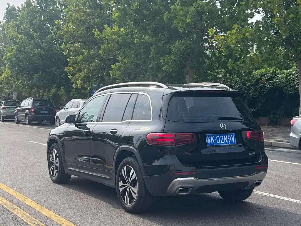 Mercedes-Benz GLB 2024