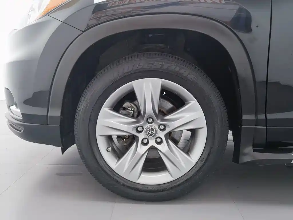 Toyota Highlander 2016 — фото 17