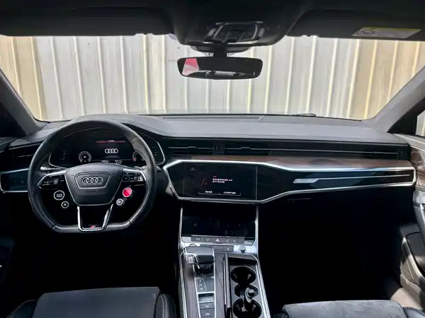 Audi A6L 2021