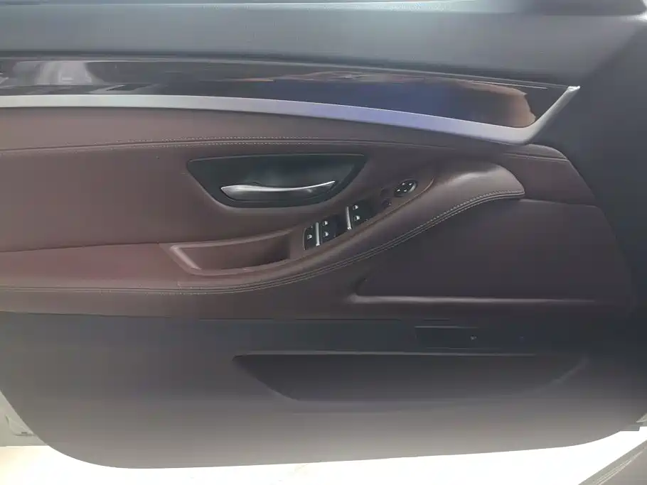 BMW 5 Series 2016