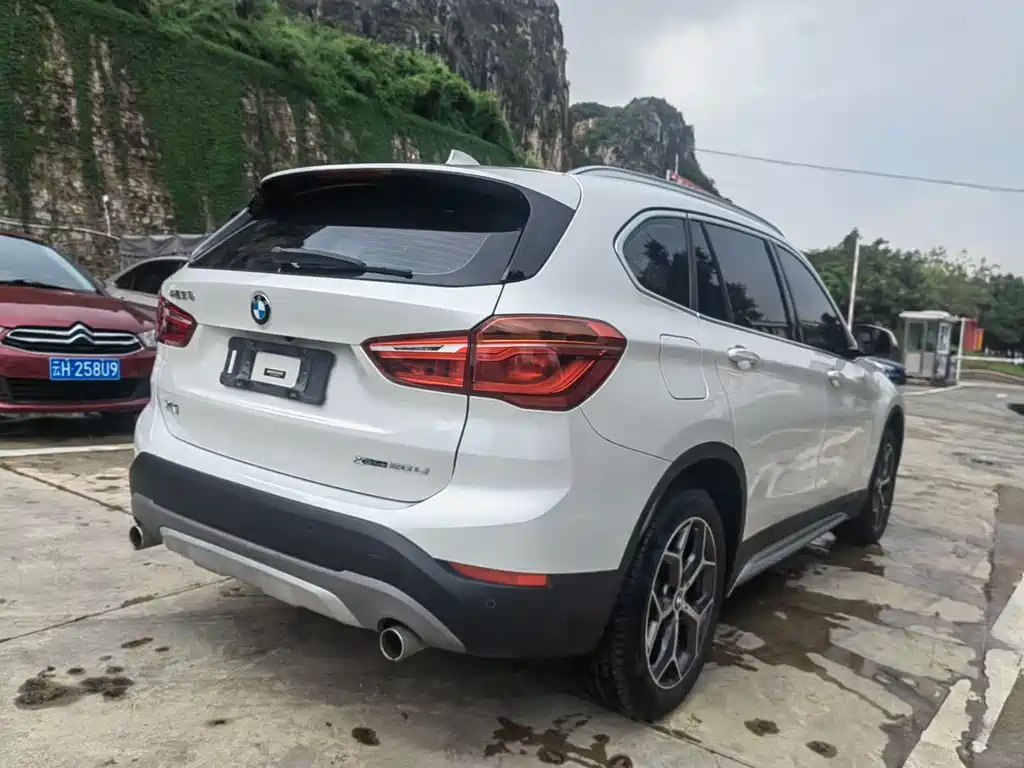 BMW X1 2019 — фото 7