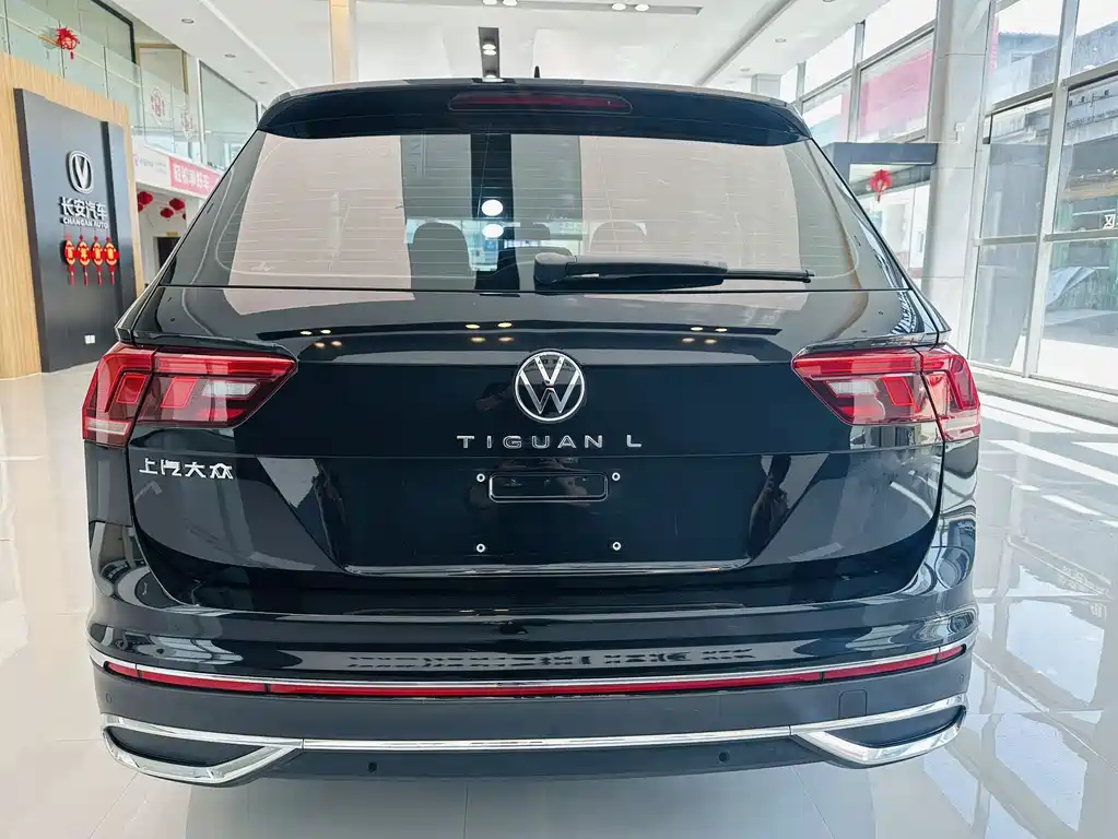 Volkswagen Tiguan L 2022 — фото 8