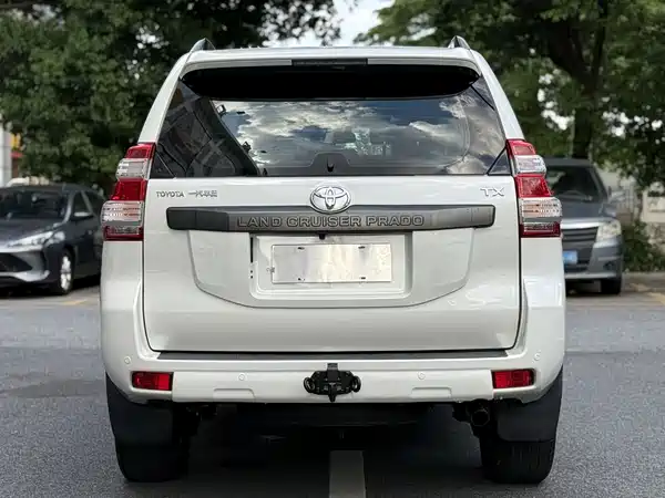 Toyota Prado 2016
